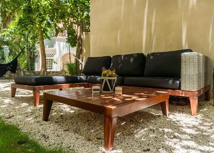 Magnificent One Block From Playacar Apartment *