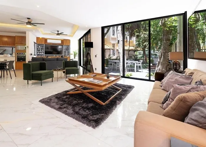 Magnificent One Block From Playacar Apartment *