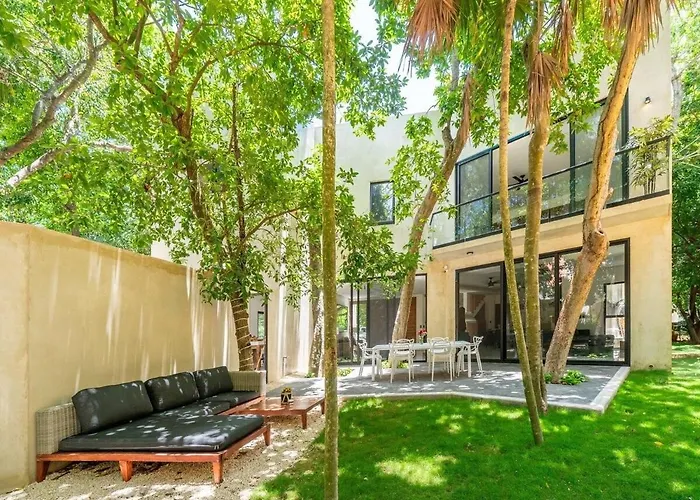 Apartment Magnificent One Block From Playacar *