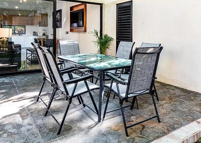 Magnificent One Block From Playacar