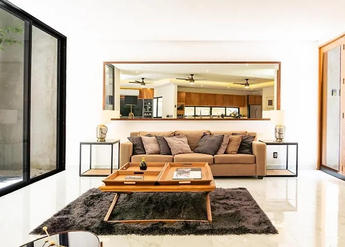 Magnificent One Block From Playacar Apartment *