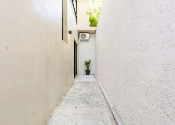 Magnificent One Block From Playacar *