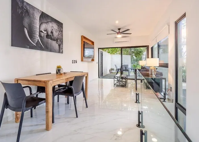 Magnificent One Block From Playacar Apartment Playa del Carmen